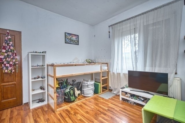 Eladó családi ház, Budapesten, XVIII. kerületben 79.9 M Ft