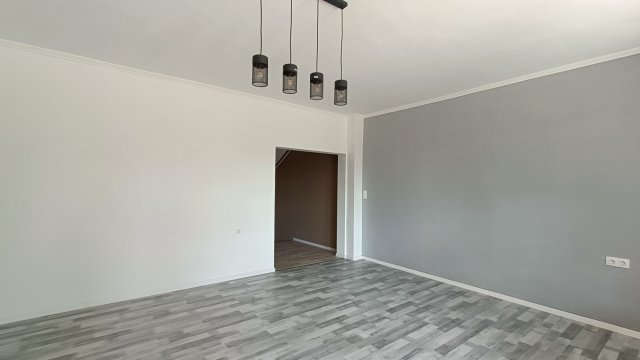 Eladó sorház, Kiskunmajsán 54.99 M Ft, 5 szobás