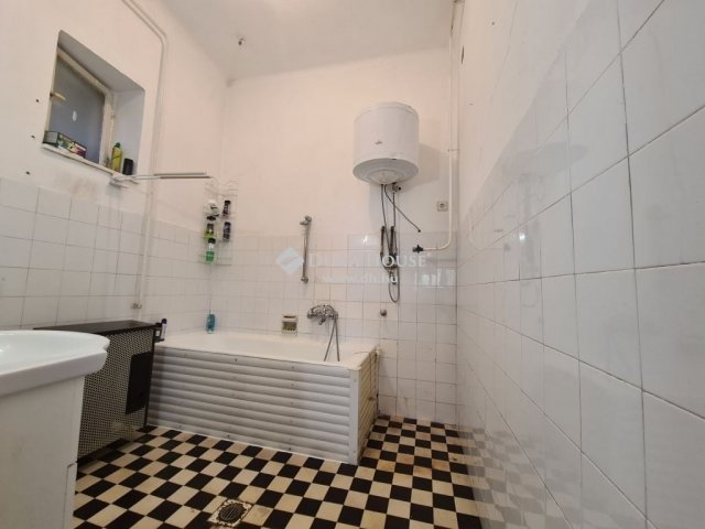 Eladó családi ház, Monoron 45.9 M Ft, 3 szobás