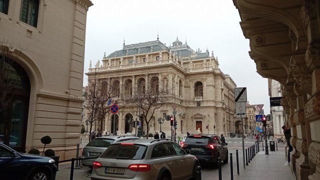 Eladó téglalakás, Budapesten, VI. kerületben 115.9 M Ft