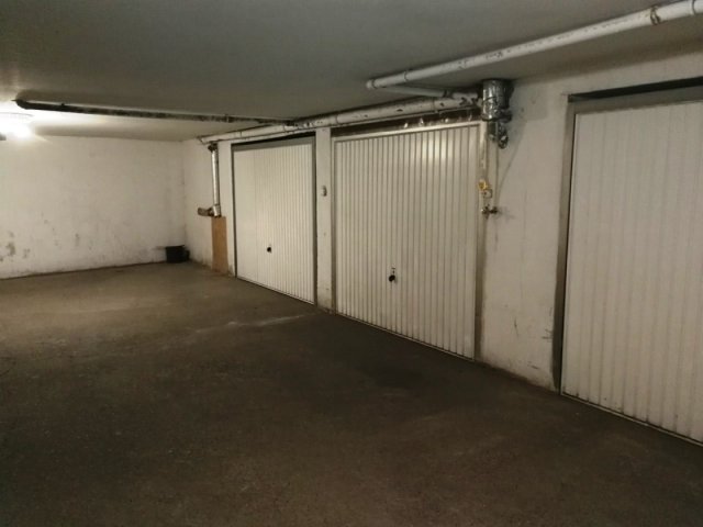 Kiadó garázs, Debrecenben 30 E Ft / hó / költözzbe.hu