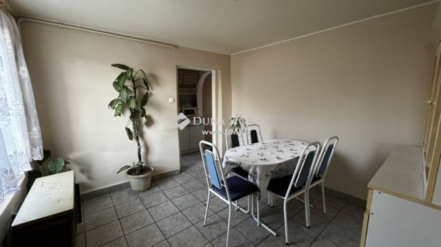 Eladó családi ház, Gödöllőn 59.9 M Ft, 3 szobás