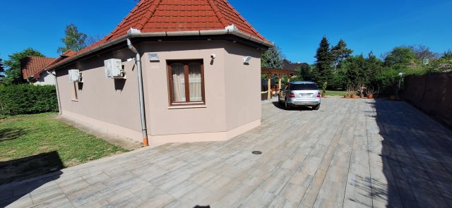 Eladó családi ház, Gödöllőn 170 M Ft, 3 szobás