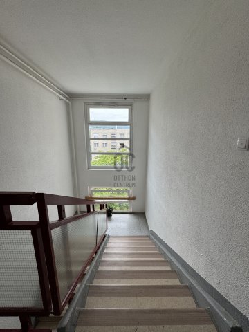 Eladó panellakás, Budapesten, III. kerületben 63 M Ft, 3 szobás