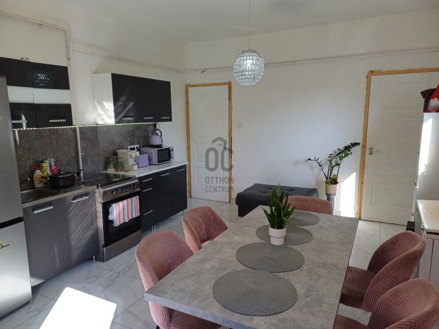 Eladó családi ház, Kecskeméten 32.99 M Ft, 2 szobás