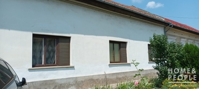 Eladó családi ház, Szegeden 43 M Ft, 3 szobás