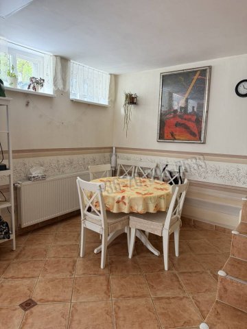 Eladó családi ház, Szadán 99.5 M Ft, 5 szobás
