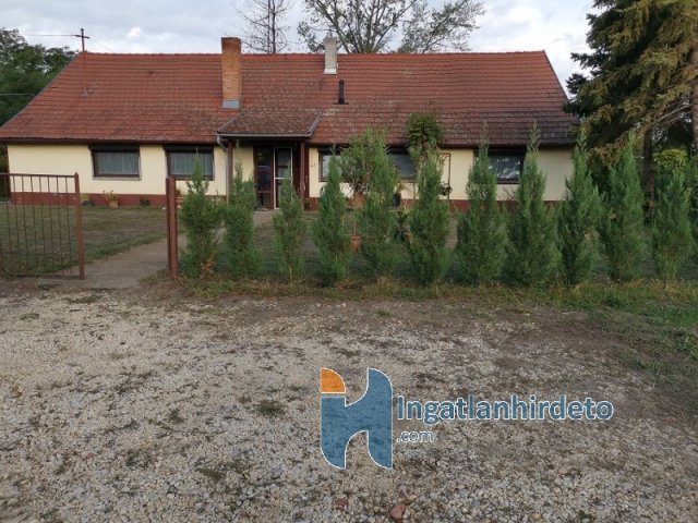 Eladó családi ház, Kecskeméten 70 M Ft, 3 szobás