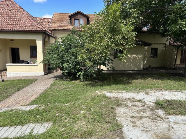 Eladó ipari ingatlan, Tatán 125 M Ft / költözzbe.hu
