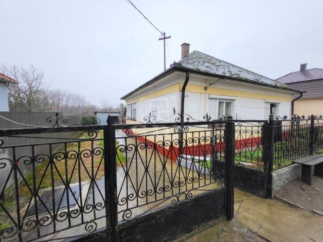 Eladó családi ház, Újfehértón, Petőfi Sándor utcában