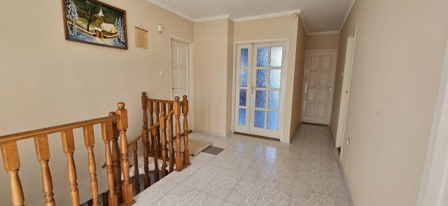 Eladó családi ház, Ócsán 99.9 M Ft, 5 szobás