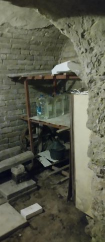 Eladó téglalakás, Kalocsán 16 M Ft, 2 szobás
