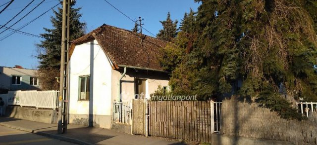 Eladó ikerház, Nagykovácsiban 35.99 M Ft, 3 szobás