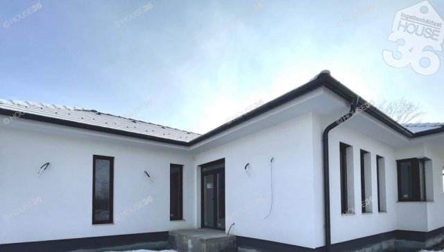 Eladó családi ház, Kecskeméten 132 M Ft, 5 szobás