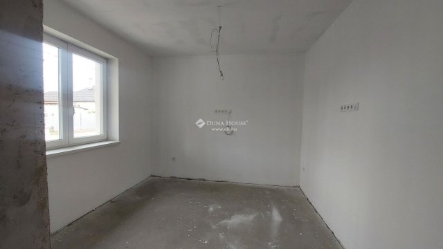 Eladó családi ház, Kótajon 67 M Ft, 4 szobás