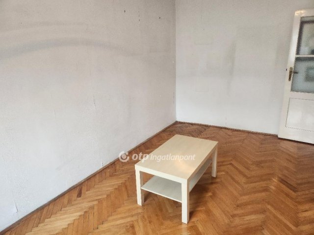 Eladó téglalakás, Budapesten, XIV. kerületben 63.86 M Ft
