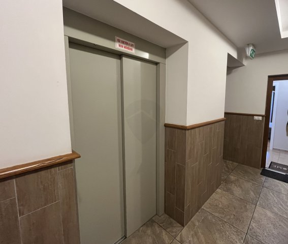 Eladó téglalakás, Kecskeméten 87 M Ft, 2 szobás