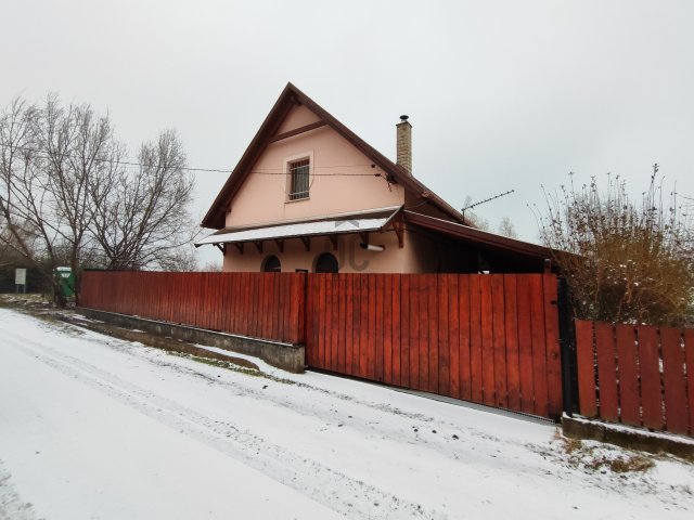 Eladó családi ház, Markazon 66 M Ft, 2 szobás