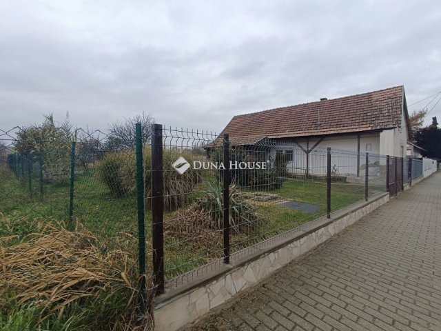 Eladó családi ház, Kaposszekcsőn 16.9 M Ft, 2 szobás