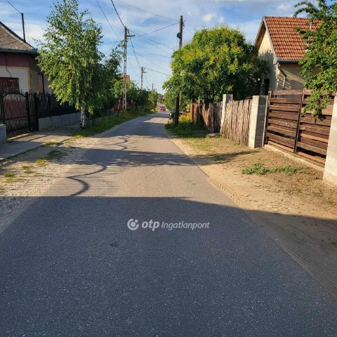 Eladó családi ház, Vámospércsen 75 M Ft, 3 szobás
