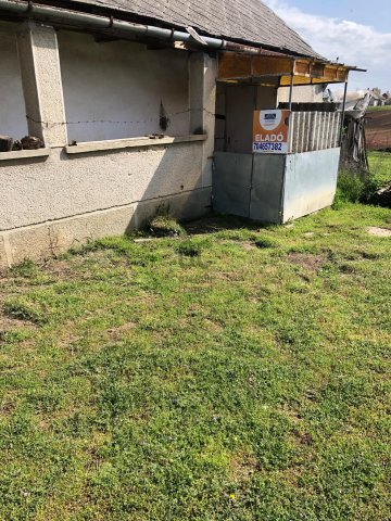 Eladó családi ház, Szakolyon 5.9 M Ft, 2 szobás