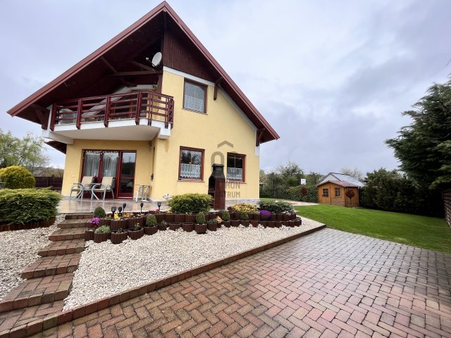 Eladó családi ház, Balatonalmádiban 168 M Ft, 5 szobás