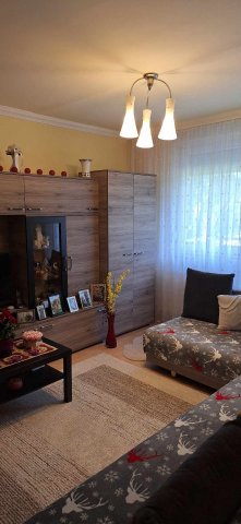 Eladó panellakás, Debrecenben, Derék utcában 47.9 M Ft