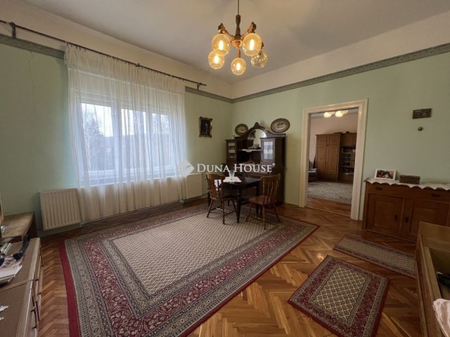 Eladó családi ház, Bakonyszentlászlón 44.9 M Ft, 3 szobás