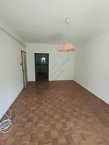 Eladó téglalakás, Hódmezővásárhelyen 26.9 M Ft, 2 szobás