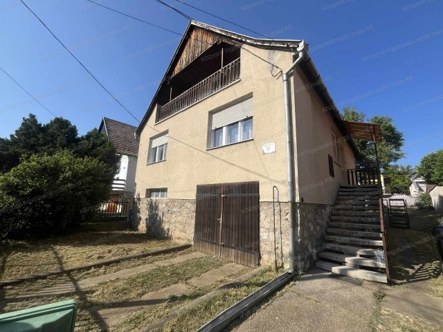 Eladó családi ház, Vértesszőlősön 66.9 M Ft, 3 szobás