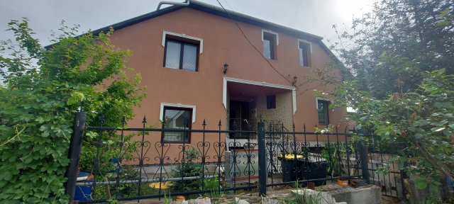 Kiadó családi ház, albérlet, Miskolcon 600 E Ft / hó, 6 szobás