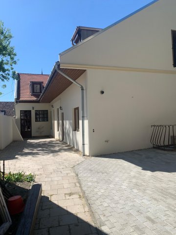 Eladó hotel, Egerben 199 M Ft / költözzbe.hu