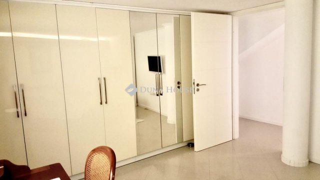 Eladó családi ház, Budapesten, II. kerületben 299 M Ft, 2 szobás