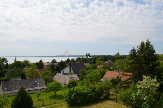 Eladó családi ház, Balatongyörökön 255 M Ft, 5 szobás