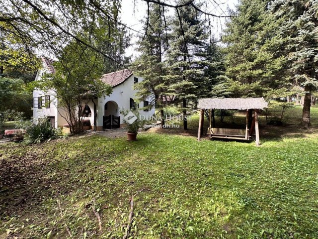 Eladó családi ház, Szalafőn 249 M Ft, 5 szobás