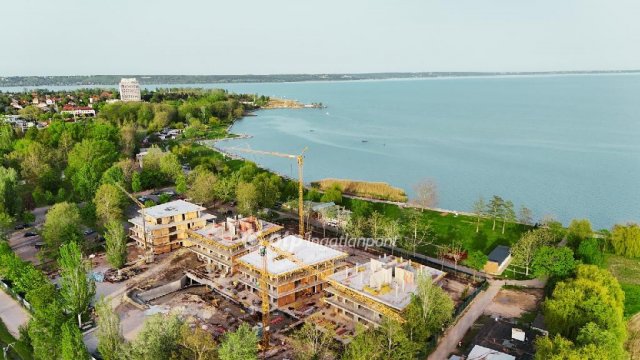 Eladó nyaraló, Balatonalmádiban 158.255 M Ft, 3 szobás