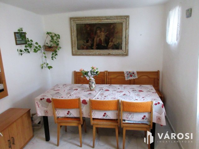 Eladó családi ház, Kisteleken 29.9 M Ft, 4 szobás