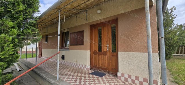 Eladó családi ház, Kőröstetétlenen 20.9 M Ft, 2 szobás
