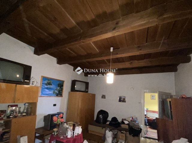 Eladó sorház, Devecseren 11.5 M Ft, 2 szobás