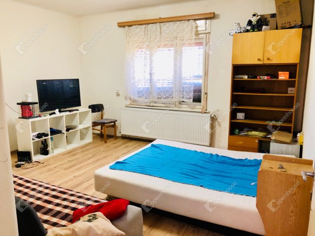 Eladó családi ház, Pölöskefőn 19.7 M Ft, 5 szobás