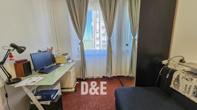 Eladó panellakás, Nyíregyházán 33.9 M Ft, 3 szobás