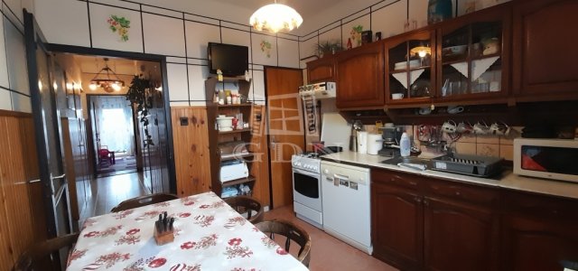 Eladó téglalakás, Kistarcsán 63.5 M Ft, 3+1 szobás