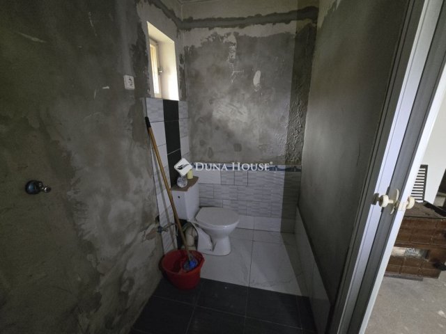 Eladó családi ház, Magyarkeszin 4.5 M Ft, 1 szobás