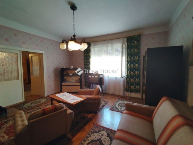 Eladó családi ház, Undon 32 M Ft, 2 szobás
