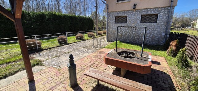 Eladó családi ház, Tiszacsegén 82 M Ft, 3 szobás