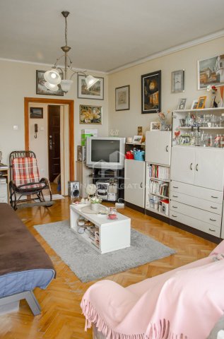 Eladó téglalakás, Veszprémben 49.9 M Ft, 2 szobás