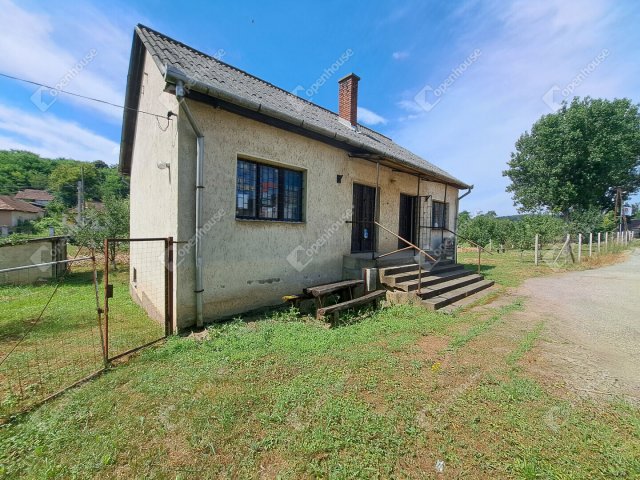 Eladó üzlethelyiség, Hegymegen 9.2 M Ft / költözzbe.hu