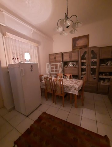 Eladó családi ház, Szegeden 80 M Ft, 4+1 szobás