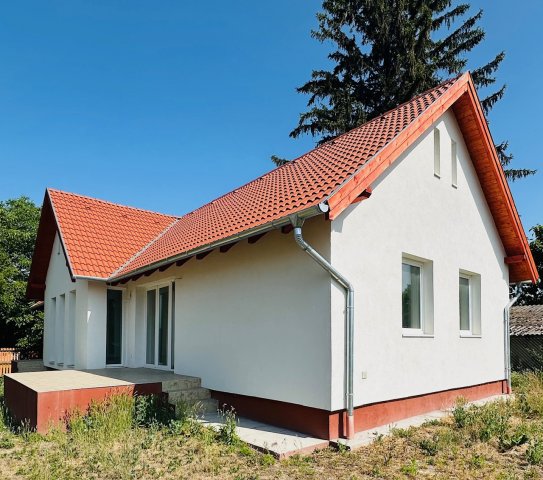 Eladó családi ház, Szigetcsépen 110 M Ft, 4 szobás