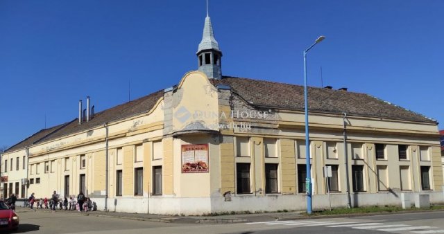 Eladó ipari ingatlan, Szentesen 260 M Ft / költözzbe.hu